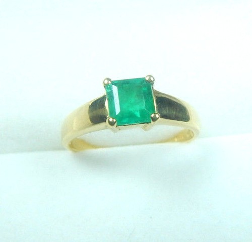 Colombian Emerald 0.96 Cts 18K Yellow Gold Size 6.75 Fine Jewels Muzo Mines - Picture 7 of 12