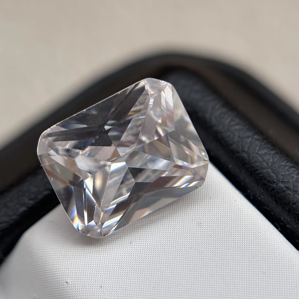 Piedra preciosa desnuda de alta calidad 100 piezas octángulo blanco suelto circonio 3x5-11x15 mm Foto 4 de 4