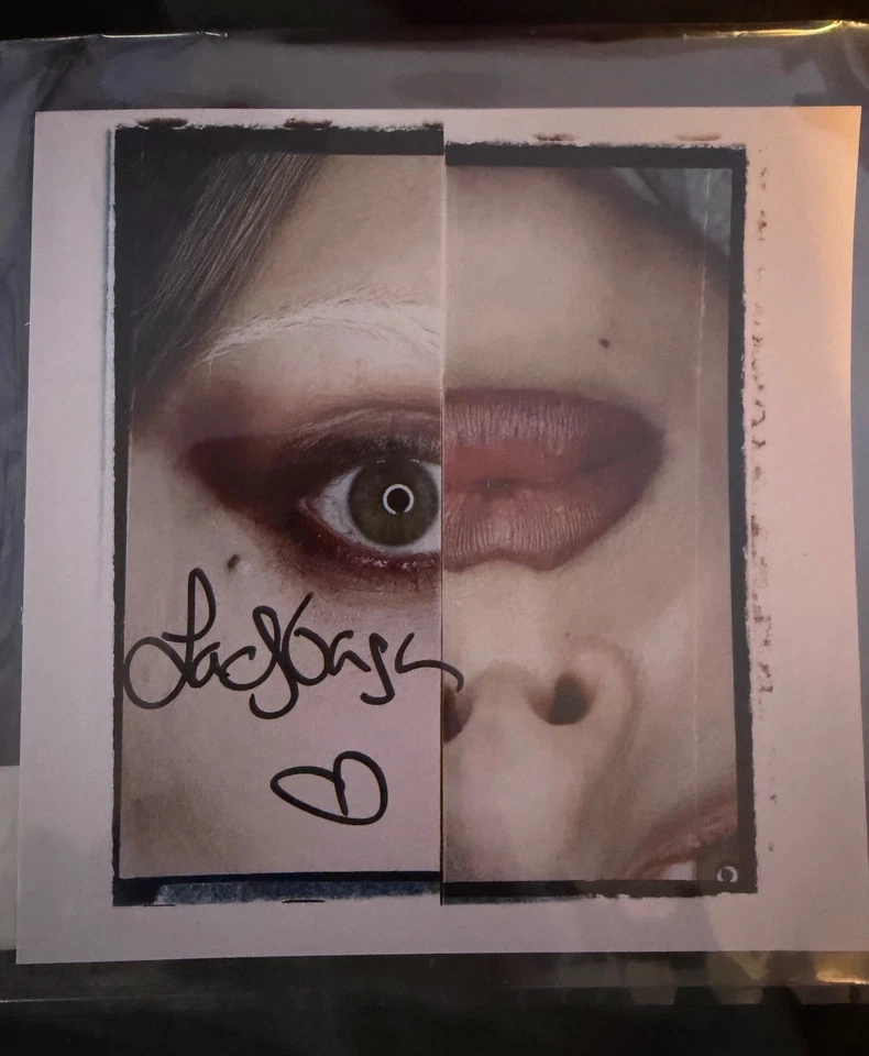 LADY GAGA - MAYHEM CD & SIGNED ART CARD - LADY GAGA AUTOGRAPH - Image 2 of 4