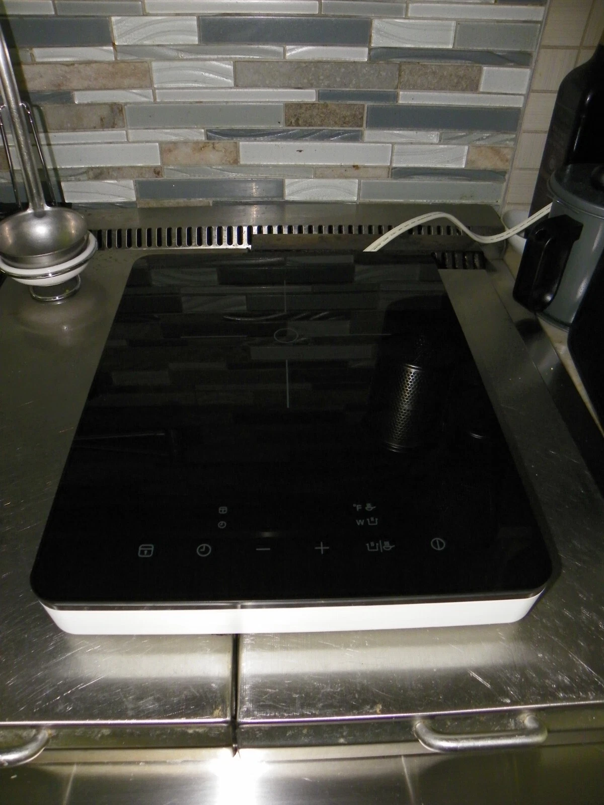 IKEA Tillreda Portable Induction Cooktop 103.437.76 - Used White/Black VGC
Opens in a new window or