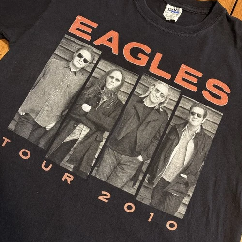 Vintage Eagles Tour 2010 Black Graphic T Shirt Mens Size Med Vintage vintage concert t-shirt, vintage, size M, single stitch, B+ condition