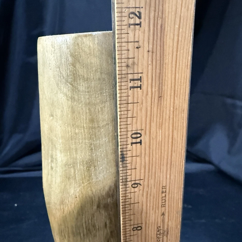 Jarrón de madera tallada de calidad y diseño UMBRAL (no apto para el agua) 12 pulgadas Alto Foto 4 de 4