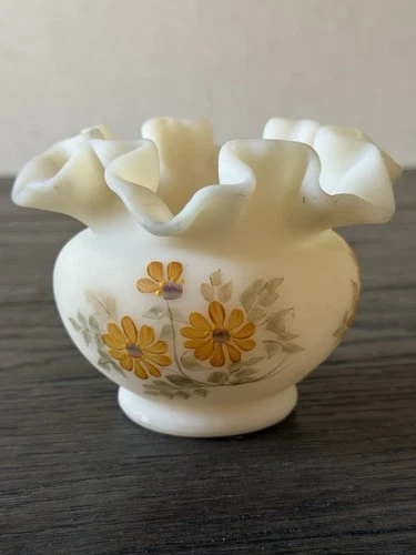 Vintage Fenton Custard Satin Glass Ruffle Vase Bowl Daisies Hand Painted Signed