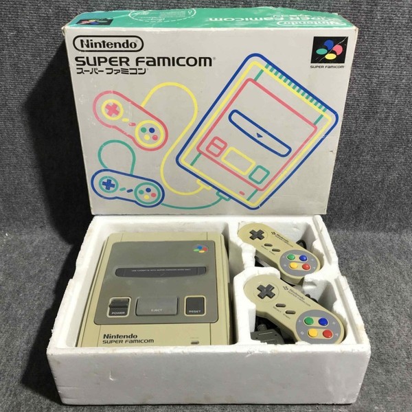 CONSOLA NINTENDO SUPER FAMICOM CON CAJA JAP