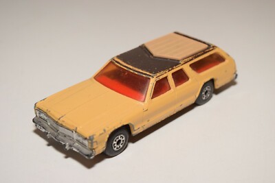 V 1:43 MATCHBOX K-67 K-68 DODGE MONACO ESTATE BROWN EXCELLENT CONDITION
