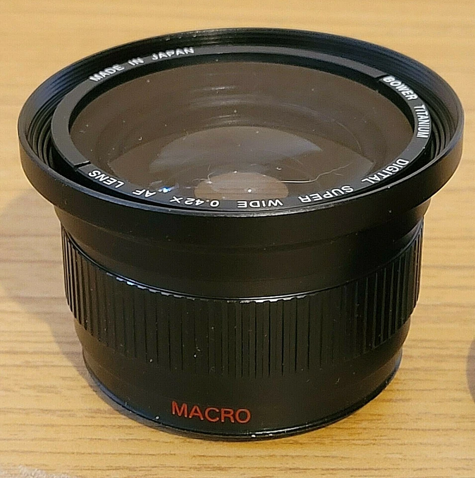 Vintage Titanium Super Wide Macro Lens 0.42 X AF Made in Japan, excellent cond. - Image 4 of 4