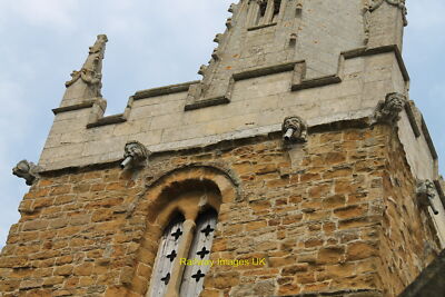 Foto Kirche 12x8 (A4) Wasserspeier auf Turm der St. Guthlac's Kirche Branston c2012