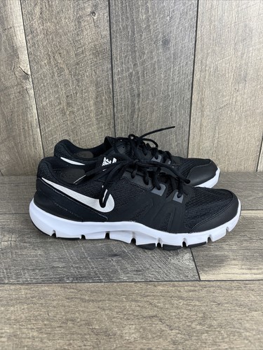 nike training flex show