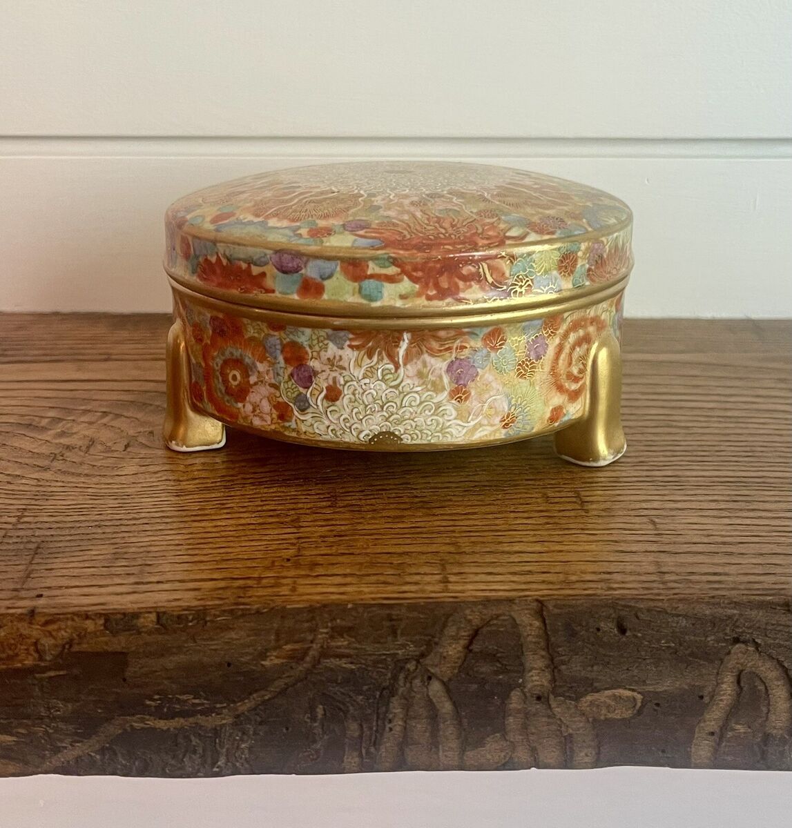 Vintage Lacquer Pot From India - Early 20th Century Vintage Lacquer Pot From India - Early 20th Century