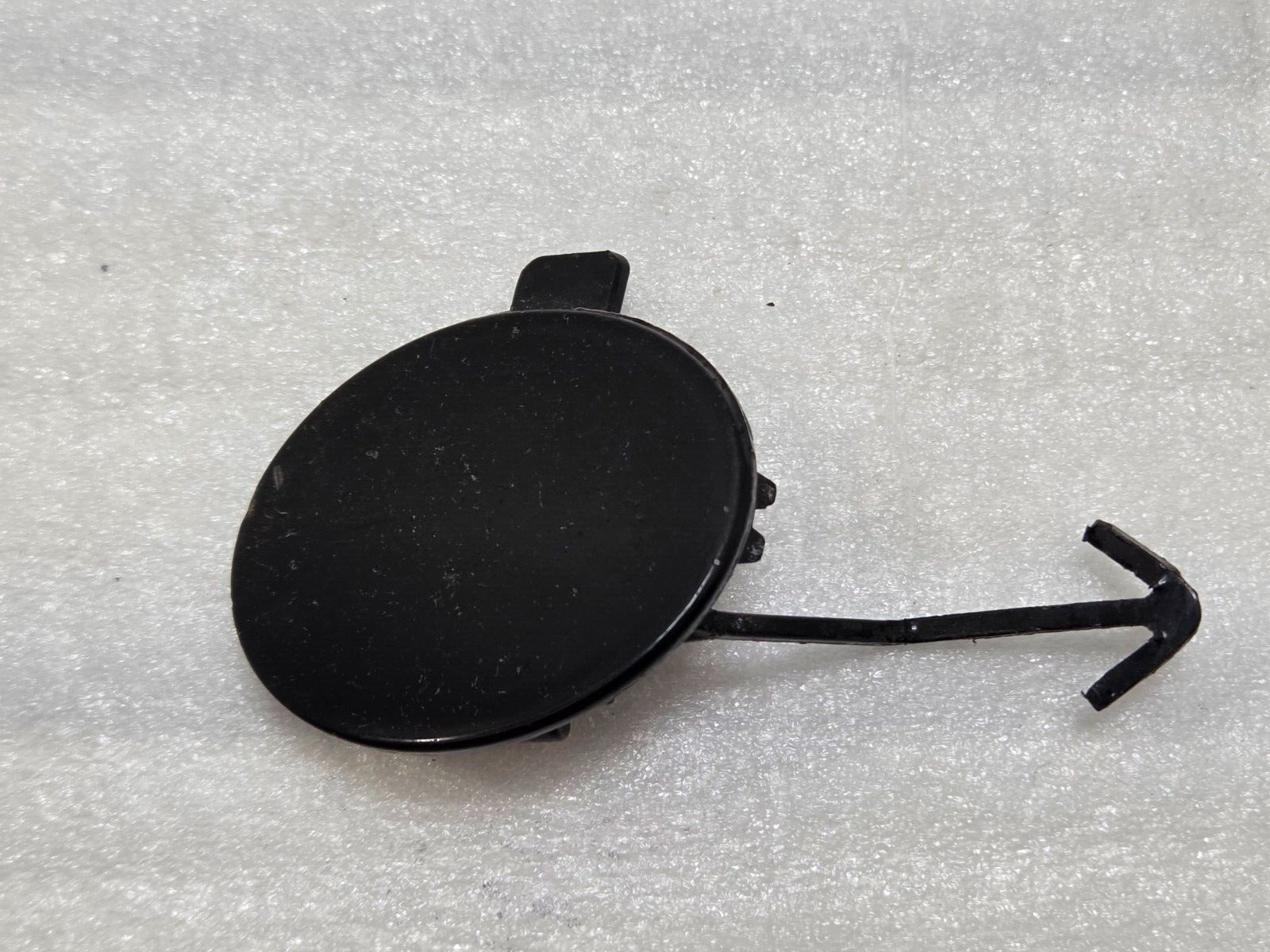 2018-2020 Hyundai Elantra GT Front Bumper Tow Hook Cover 86588G3000 OEM NKA