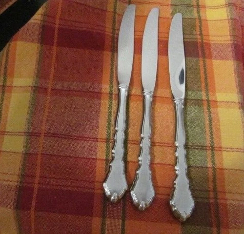 'Satinique-Newer' by Oneida Community Stainless lot of 3 Modern Hollow Knives
