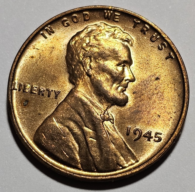 1945-P Lincoln Wheat Cent 1c Penny Coin (A142)