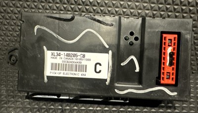 1999-04 Ford F150 ESOF 4x4 4WD GEM BCM Multifunction Body Module XL34-14B205-CB