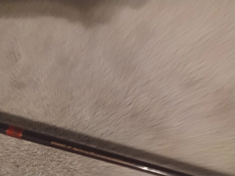 Vara de pesca Bass Pro Shops lâmina biônica pitchin stik 6'6" 1 peça med/hvy fundição - Imagem 3 de 3