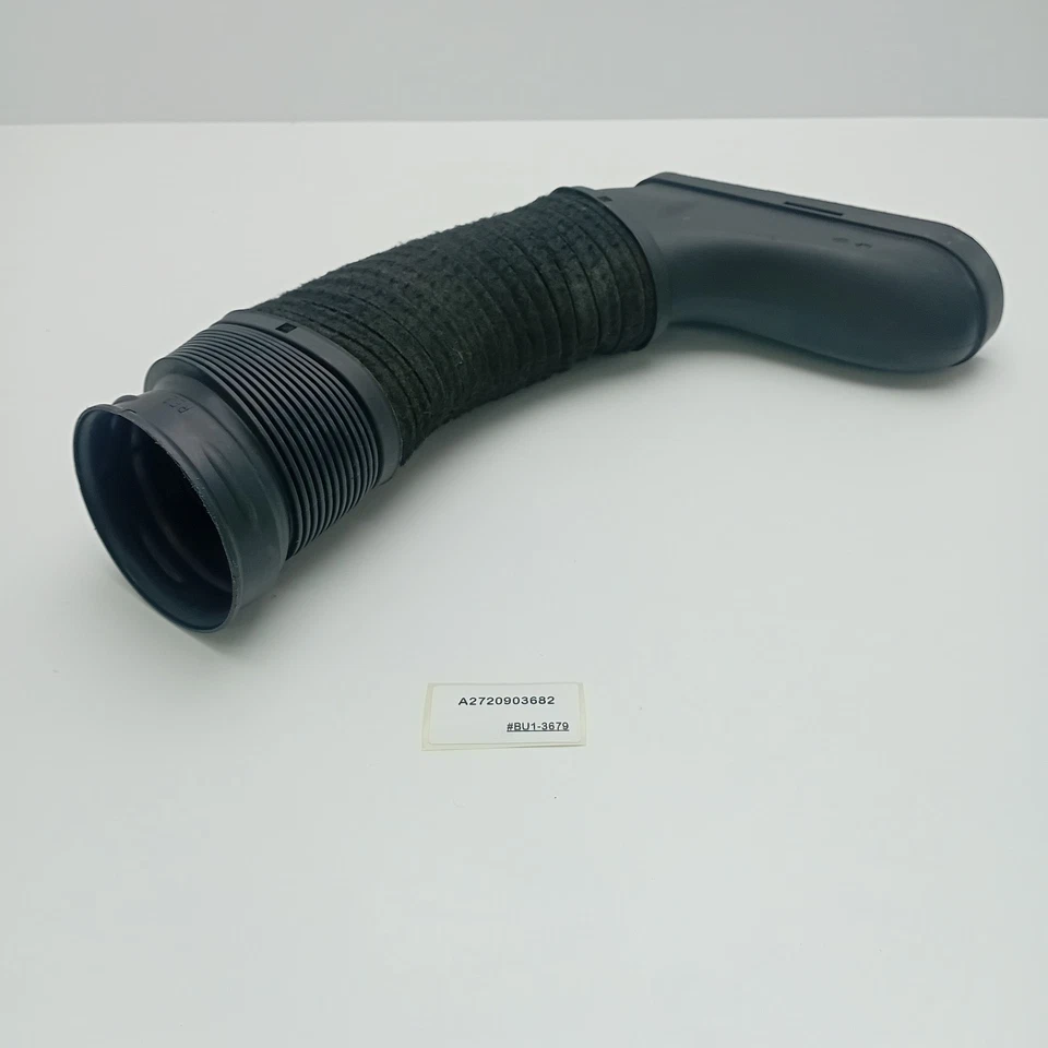 2007 Mercedes-Benz C280 Air Intake Hose Right A2720903682 - Image 2 of 4