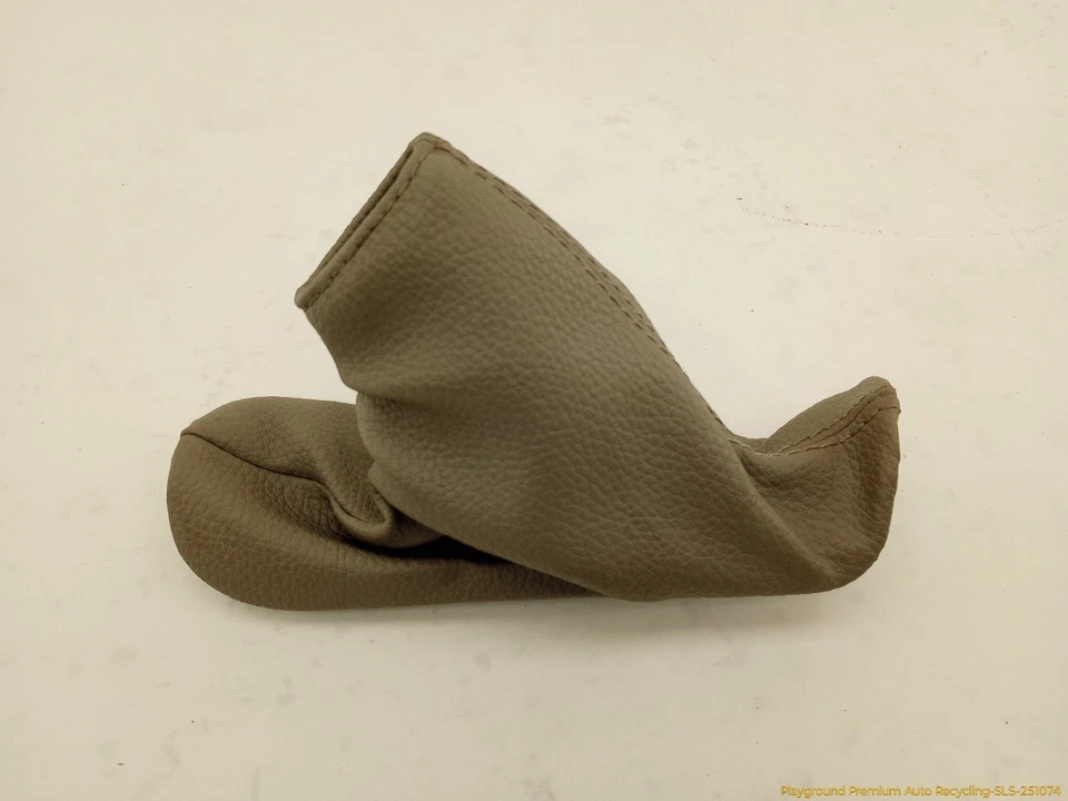 Volvo XC70 V70 Emergency Parking Handle Boot Cover Fits 2001-2007 01 02 03 04 05 - Image 2 of 4