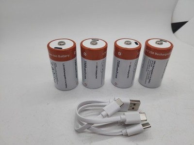 4 Pack rechargeable Lithium-ion D cell batteries With Charger Brand Varies