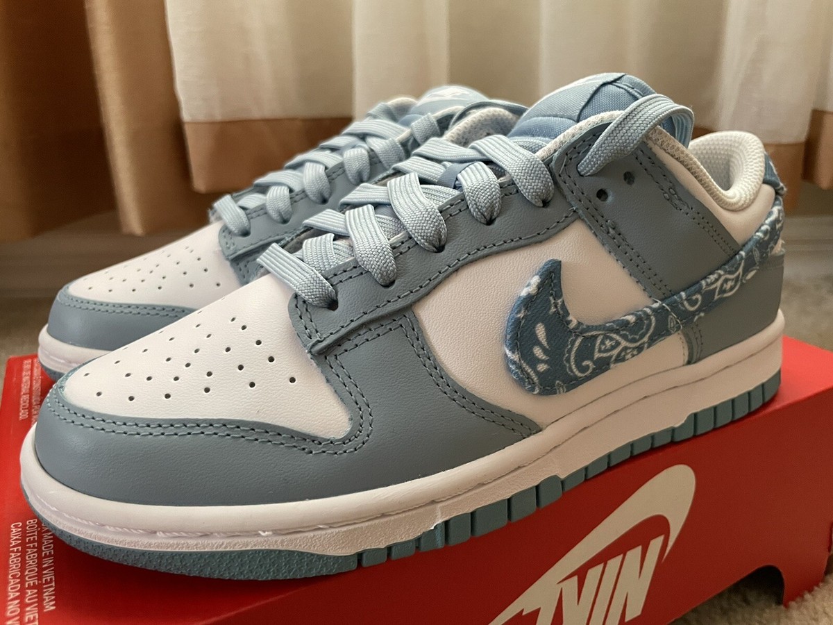 スニーカー Nike DUNK LOW ESS Blue Paisley DH4401-101 Nike Dunk Low DH4401-101 Essential Paisley Pack Worn Steel