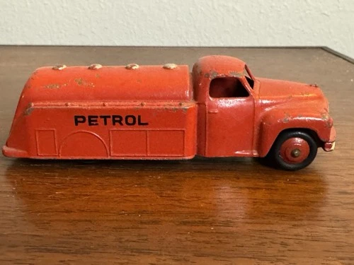 Dinky 30p Petrol Tanker, Good Condition, 1950-1952