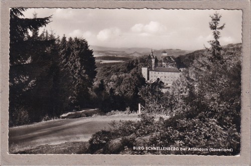 Ansichtskarte Attendorn Blick auf die Burg Schnellenberg 1961