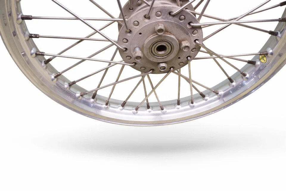 Llanta delantera KAWASAKI KZ900 KZ 900 Z1 DOBLE DISCO *2301A Foto 2 de 4