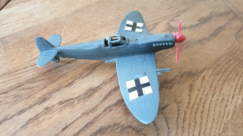 C5 – Gray Plastic Airplane Promotional Gift In Good Condition. - Picture 5 of 8