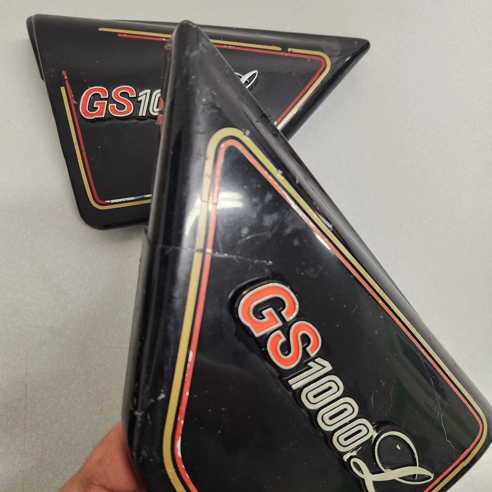 Lados izquierdo y derecho Suzuki GS 1000L años 80 Foto 2 de 4