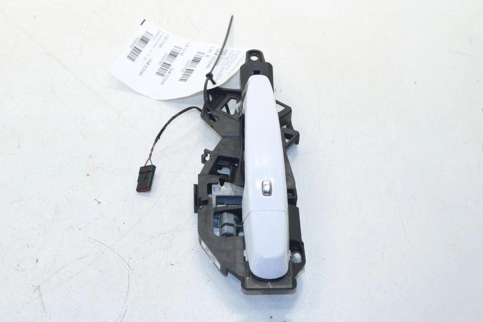 19-24 Chevrolet Blazer 2LT 2.0L FWD motorista traseiro porta lateral esquerda maçaneta externa - Imagem 3 de 4