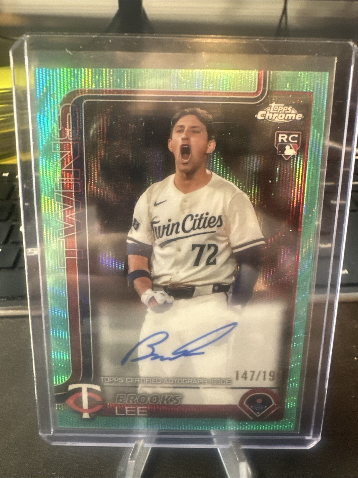 2025 Topps Chrome - Rookie Autographs Brooks Lee #RA-BL Aqua Wave  /199 (AU, RC)