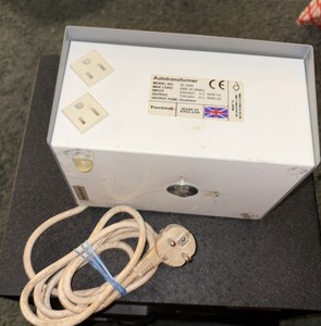 Tacima SC-5565 2000 Watts Step-down transformer (220 to 110V) 2-prong Euro plug