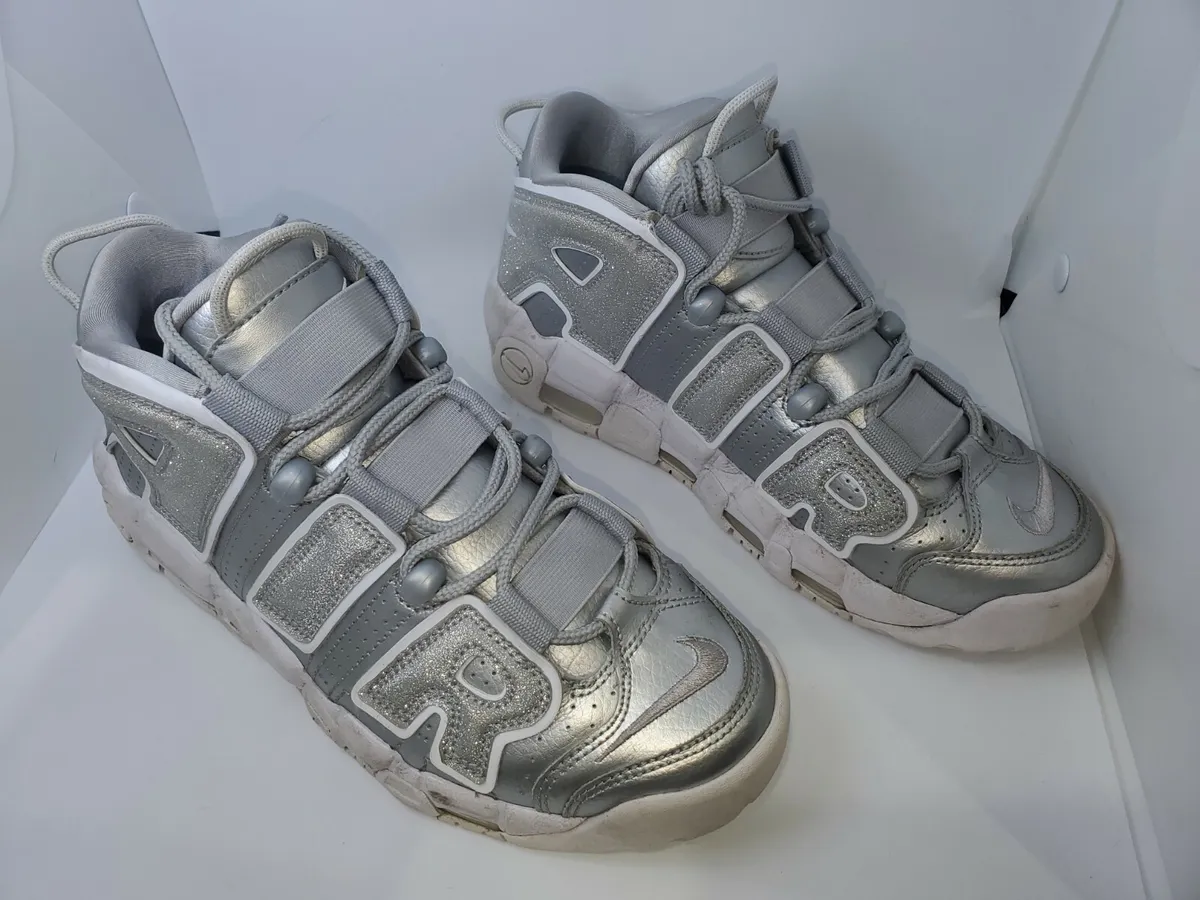 Nike Air More Uptempo- Womens- Size 8- Loud and Clear- Silver- [917593 003]