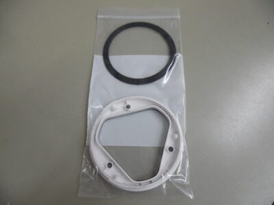 Garmin Surface Mount for GPS Antenna 010-11083-00 - Good Condition