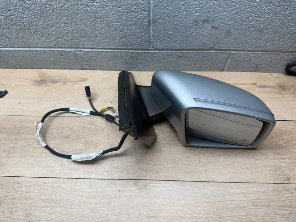 MERCEDES BENZ GL550 13-19 OEM FRONT RIGHT PASSE DOOR MIRROR BLIND SPOT CAMERA - Image 3 of 4