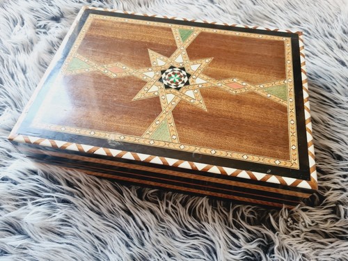 Vintage inlaid Marquetry chess Wooden Hand Crafted (1× Pawn Missing) - Foto 3 di 12