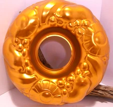 Vintage Gold Tone Metal Mold Fruit Pan 10" Hanging Wall Decoration Kitchen Decor