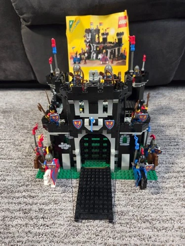 LEGO Castle: Black Monarch's Castle (6085) 100% Complete, Used W/Manual, No box