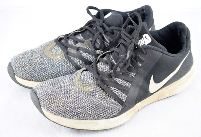 Nike Versity Compete Trainer grau schwarz EU 44,5 US 10,5 stark getragen used