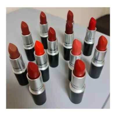 MAC Lippenstifte neu und verpackt (verschiedene Farbtöne verfügbar)