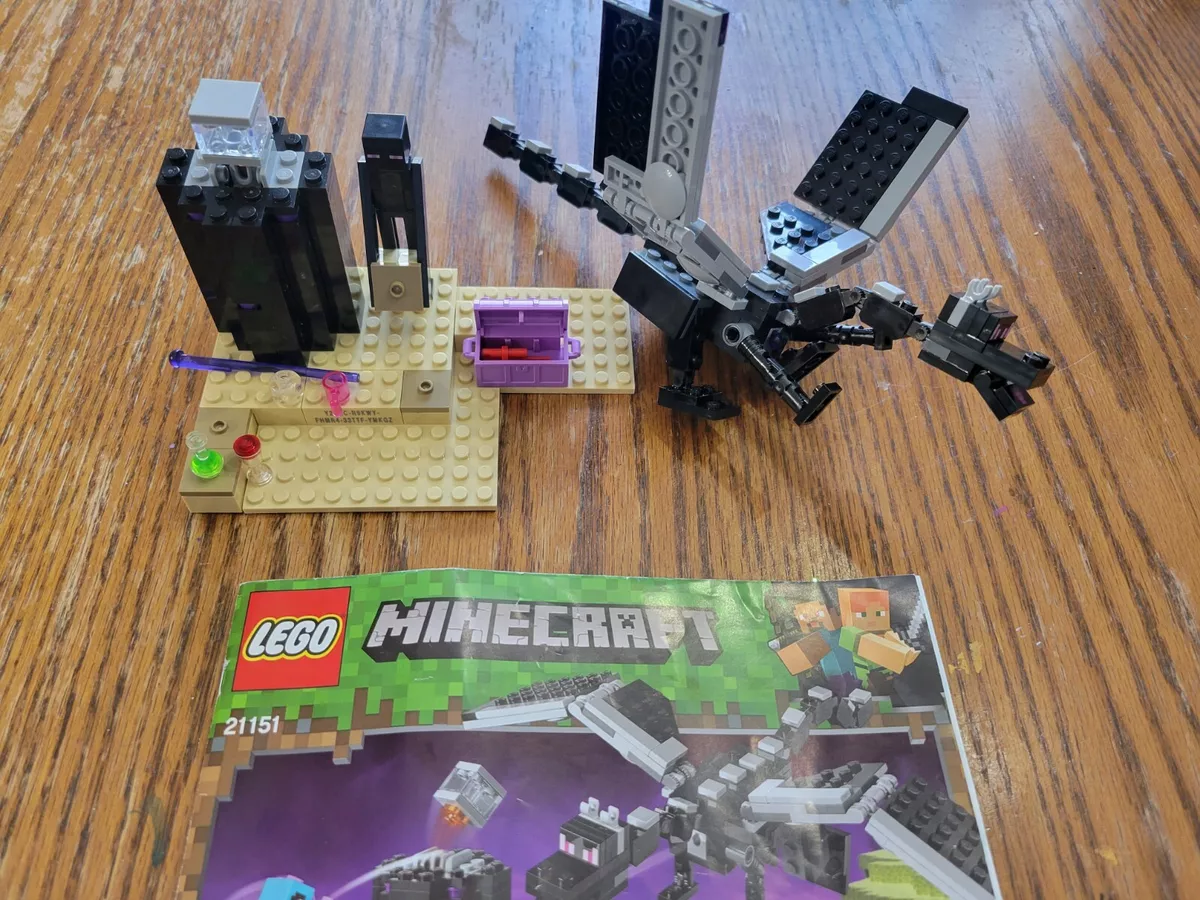 LEGO Minecraft The End Battle 21151 Ender Dragon Building Kit includes  Dragon (a