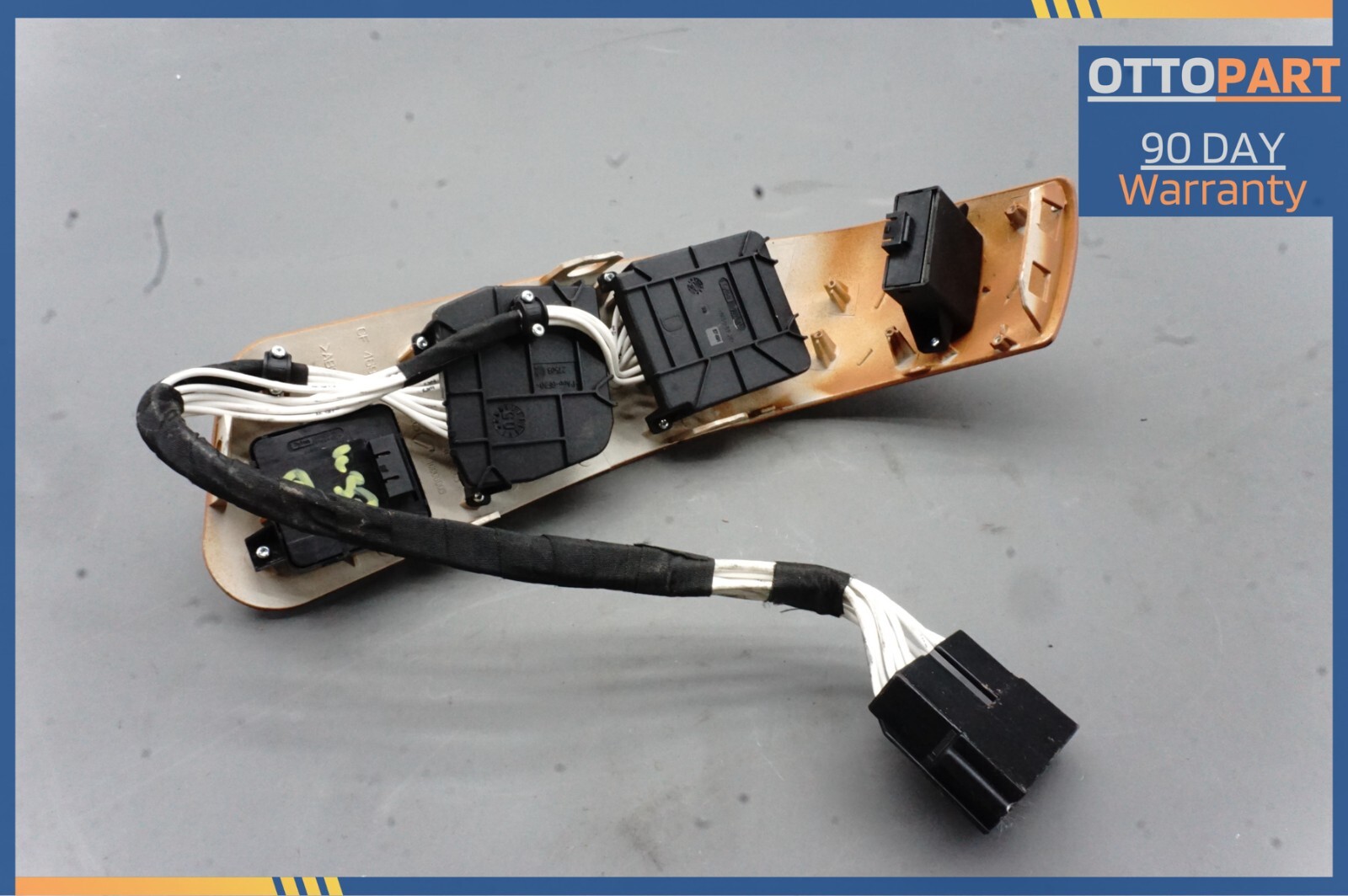 Maserati Quattroporte 2003-2012 FRONT+RIGHT Seat control switch P/N 758159