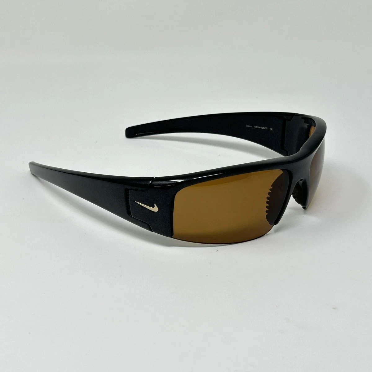 NWT Nike DIVERGE P EV0327 Onyx Rectangle 64mm Sunglasses Contactsexpress.ca -- Nike DIVERGE P EV0327 main image 2