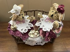 Boyd Bears BFF  s RARE  Tea For Two  Setting On Bench With Tea - NEW