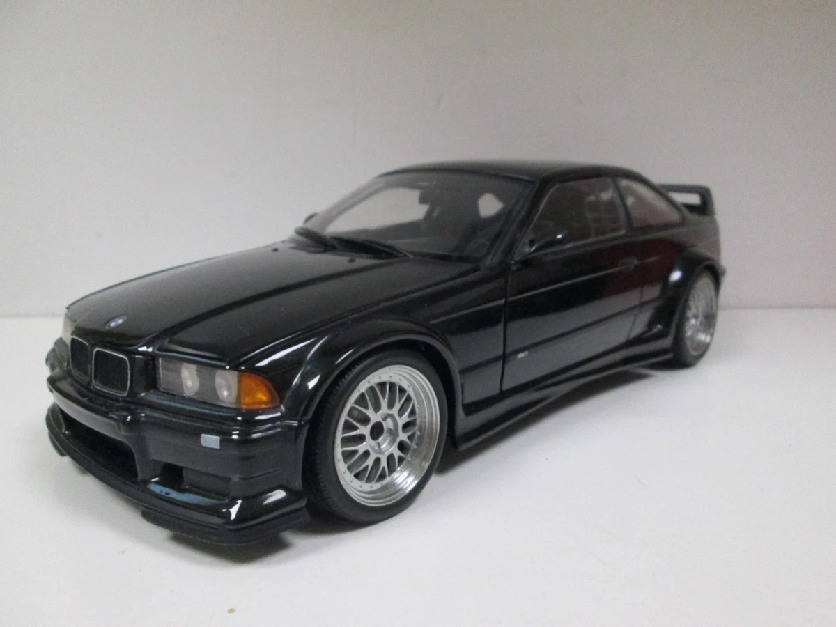 BMW Z3 M COUPE bleu métal échelle 1/18 UT MODELS voiture miniature de collection | UK