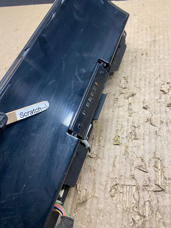 Grupo de instrumentos de velocímetro Mercury Grand Marquis 2003 a 2005 T1766 DG Foto 4 de 4