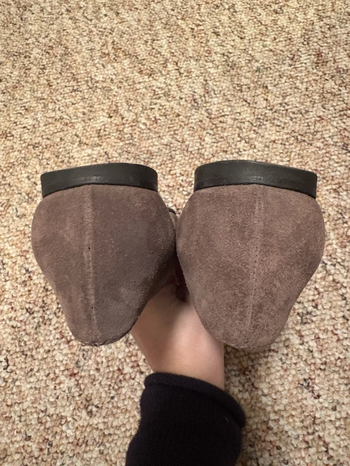 Sapatilhas de balé Fendi cinza camurça com corrente robusta tamanho 37 feitas na Itália designer - Imagem 4 de 4