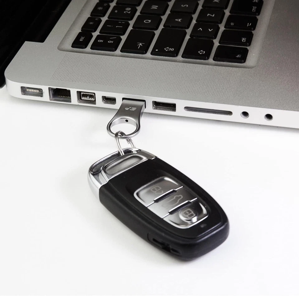 Silicon Power 32GB Jewel J80 USB 3.0 Key Flash Drive, Titanium (SP032GBUF3J80V1T - Image 3 of 4