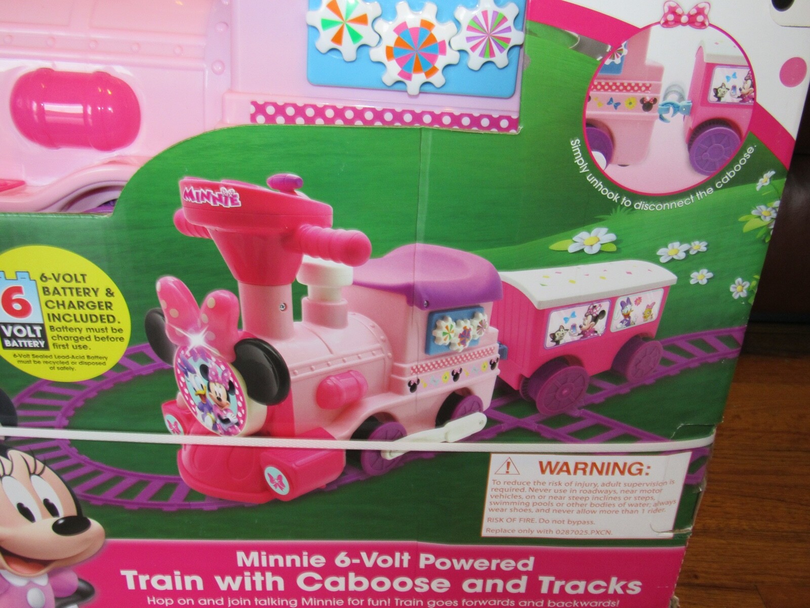 minnie 6 volt train