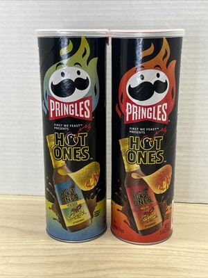 New Limited Edition Pringles HOT ONES Los Calientes Verde & Rojo    x2
