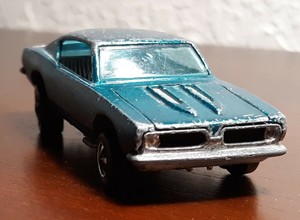 hot wheels custom barracuda 1967