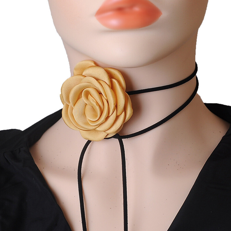 ★VINTAGE HOLLYWOOD★ Posy Rose Necklace_VH2435NE007M s-l1200.jpg